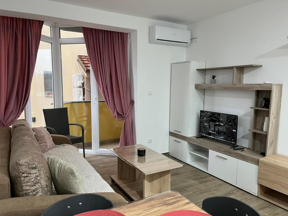 Hn Lux & Spa Veliko Gradište Exteriér fotografie
